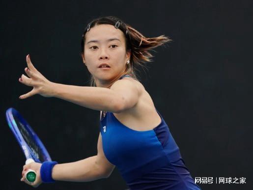 卧擦!冠军中锋联手东契奇+里夫斯,湖人这内线要飞了......