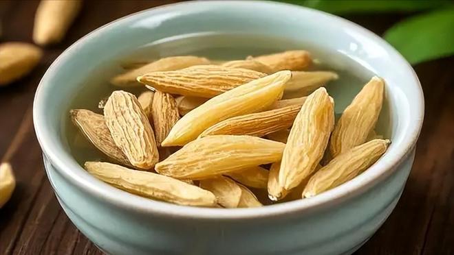 董路:我给了中国足球希望 人生能有几个9年 所获赞美符合我的付出