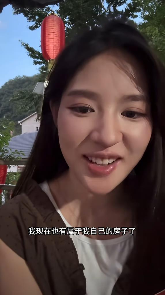 杨坤起诉“四川芬达”侵权案胜诉,称31.5万元赔偿款将捐赠,律师:对公众人物模仿应适度