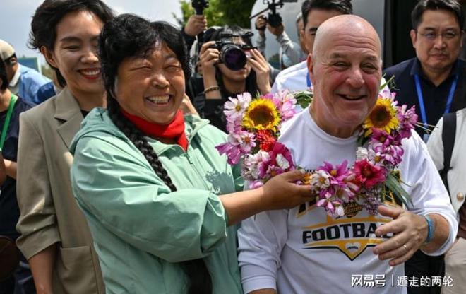 “不管理身材的男人,就是泔水桶”!有博主称男性没有月经与激素波动困扰,减脂更容易,获点赞数万