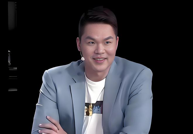 “越穷越爱瞎折腾”,陪读妈妈排队炒菜一幕火了,被嘲:没苦硬吃