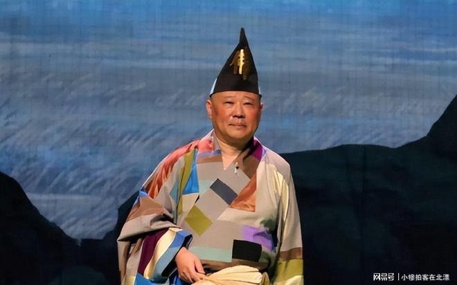 贺希宁晒合影庆祝男篮胜利,胡明轩评论:乐邦詹士先生
